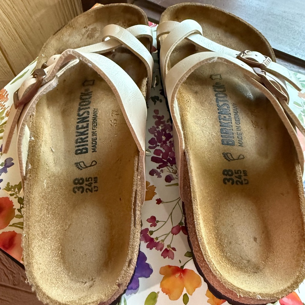 Birkenstock Cream Cork Footbed Sandals-Gently Worn-Great Color